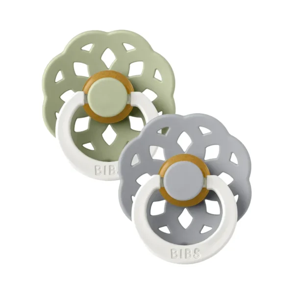 2 sucettes Supreme symétriques Glow Sage / Cloud Bibs 6-18 mois – vue trois-quarts